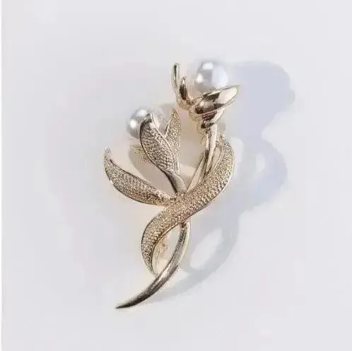 🌸 Corsage Color Preserving Electroplating Alloy Women's Brooch 🌸
