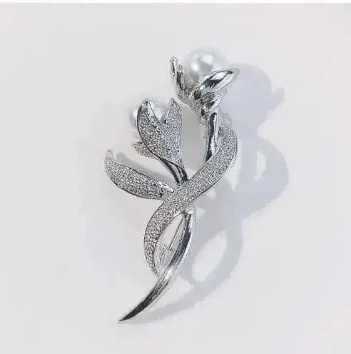 🌸 Corsage Color Preserving Electroplating Alloy Women's Brooch 🌸