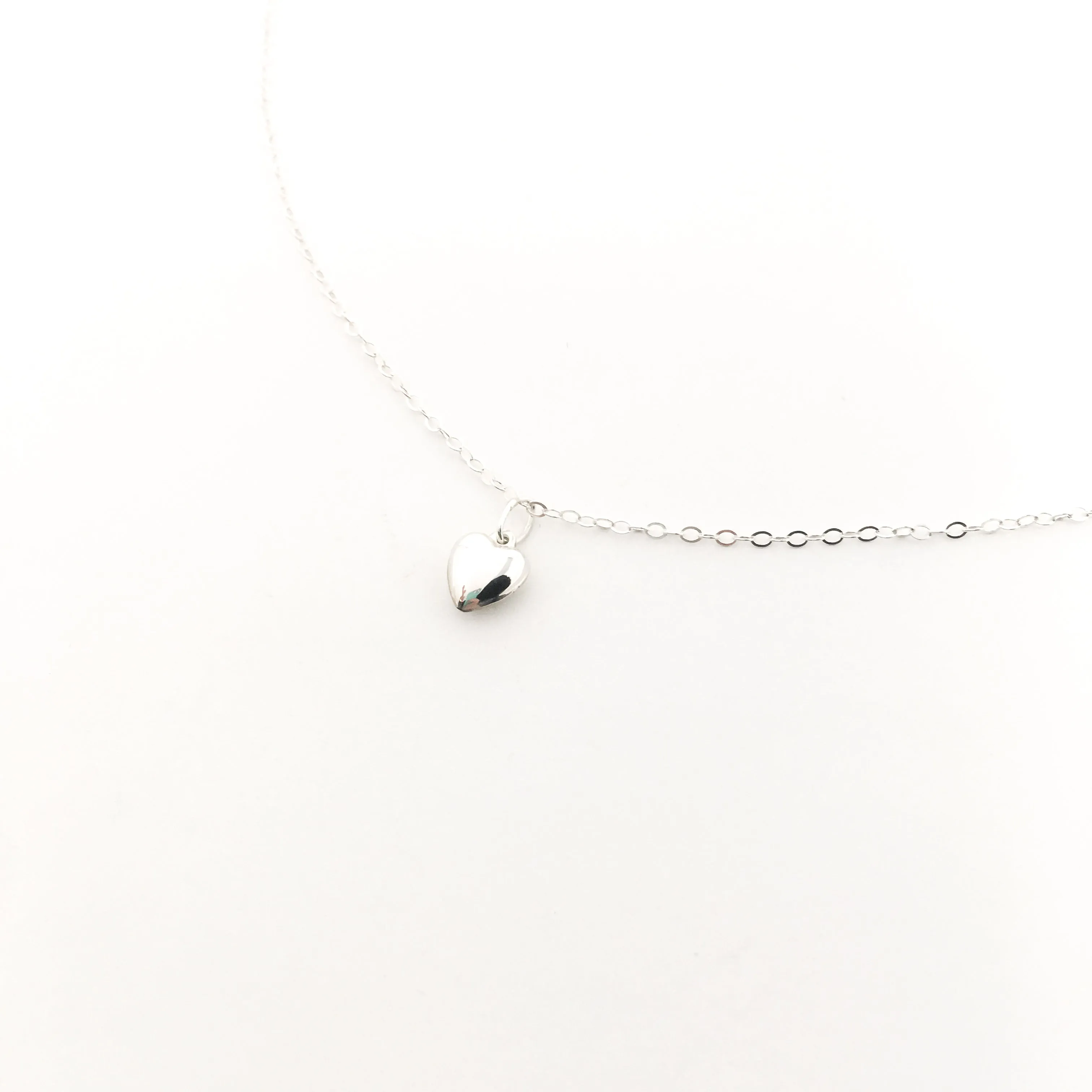 Brielle Dainty Heart Necklace