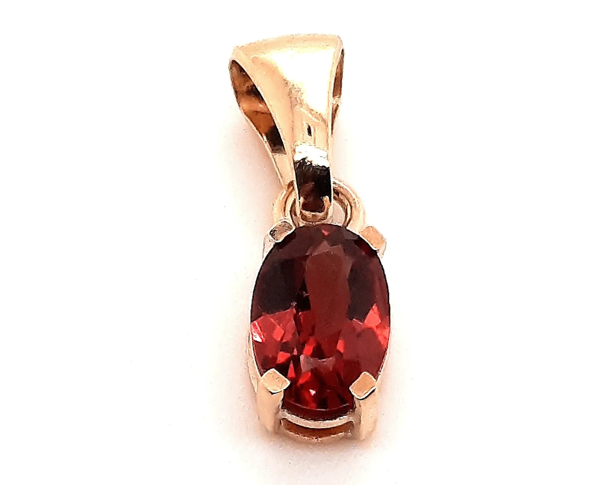 Garnet & Yellow Gold Pendant