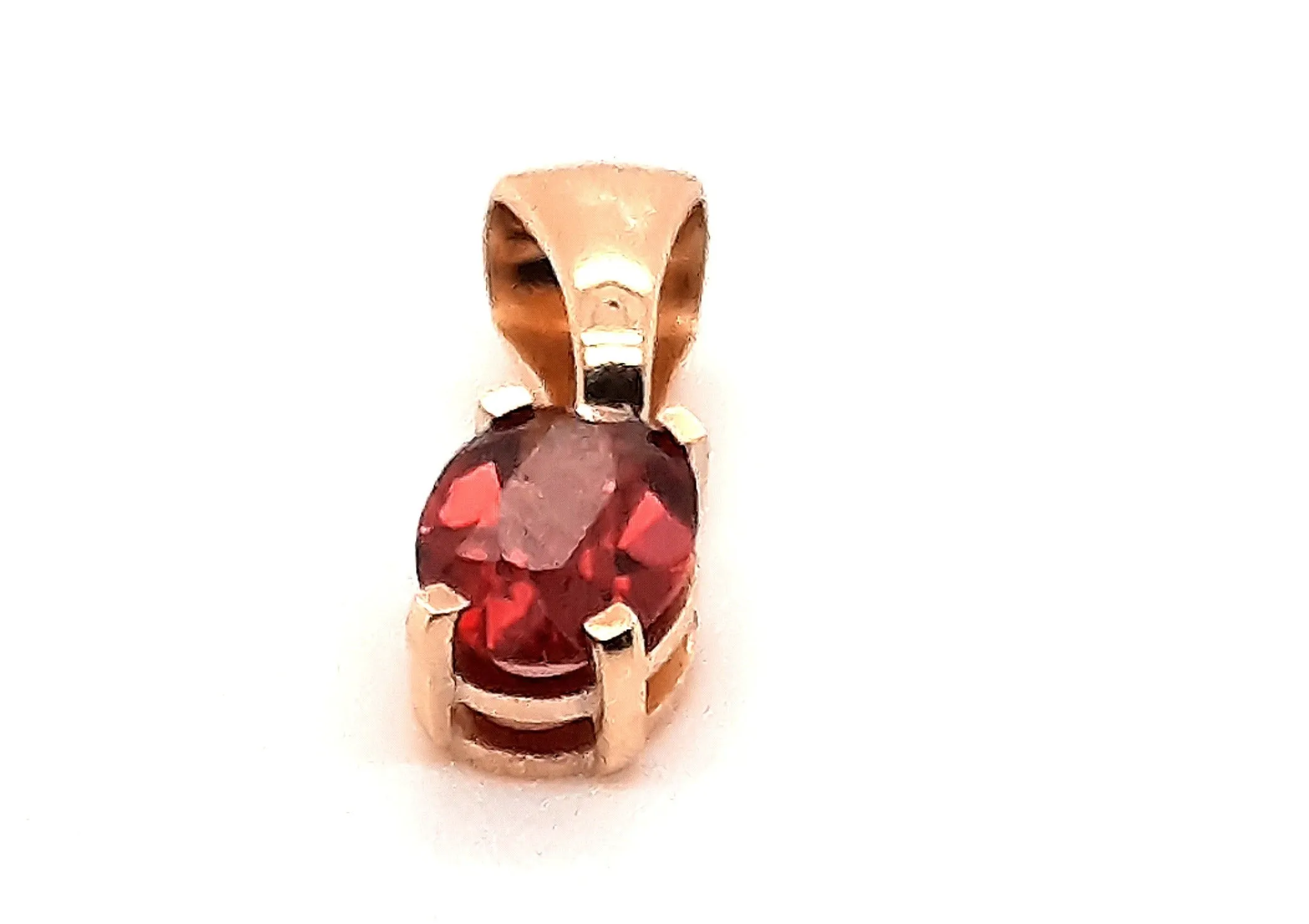 Garnet & Yellow Gold Pendant