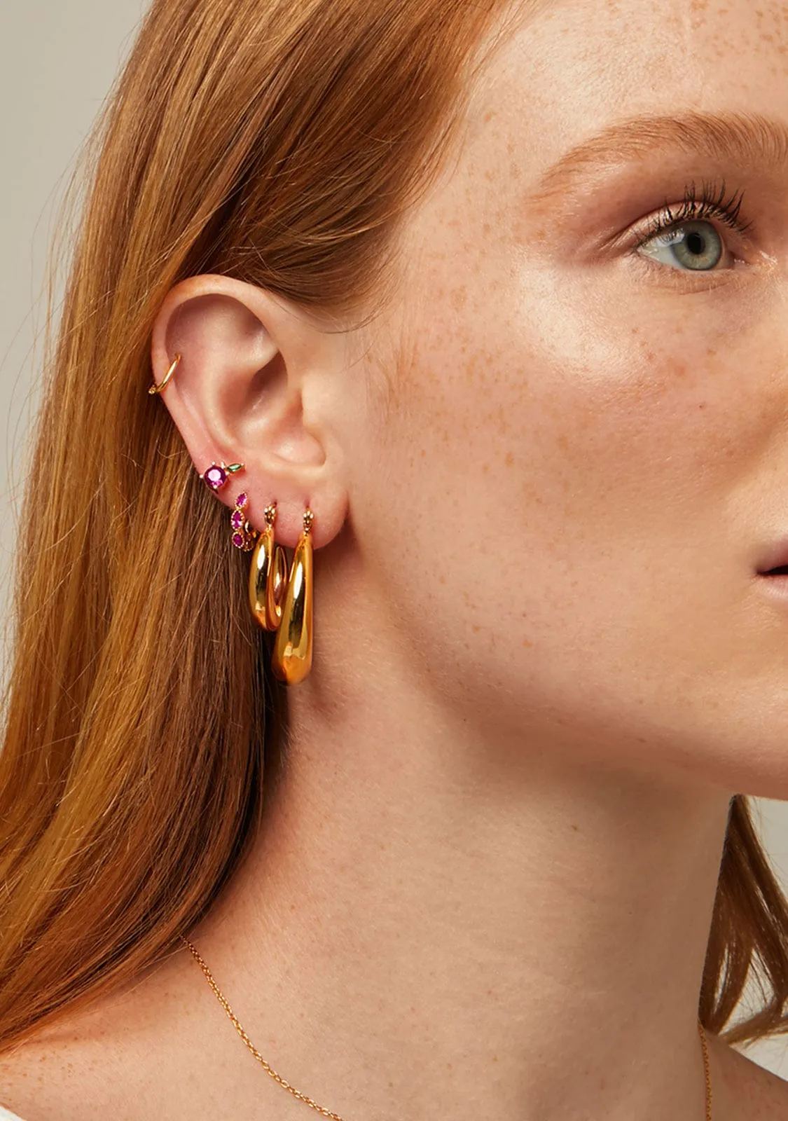 Indiga Ruby Piercing Gold