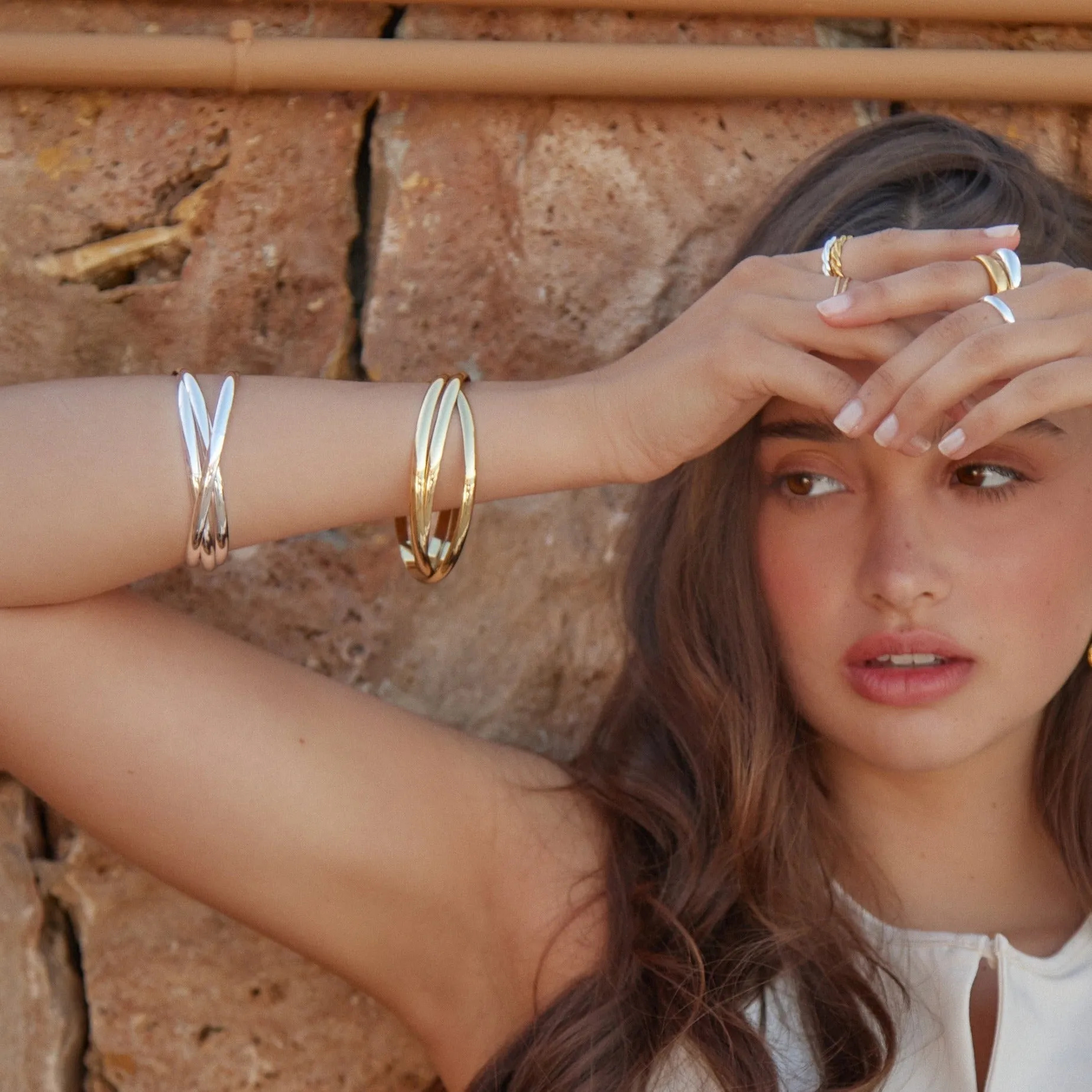 Interlocking Bangles - Gold