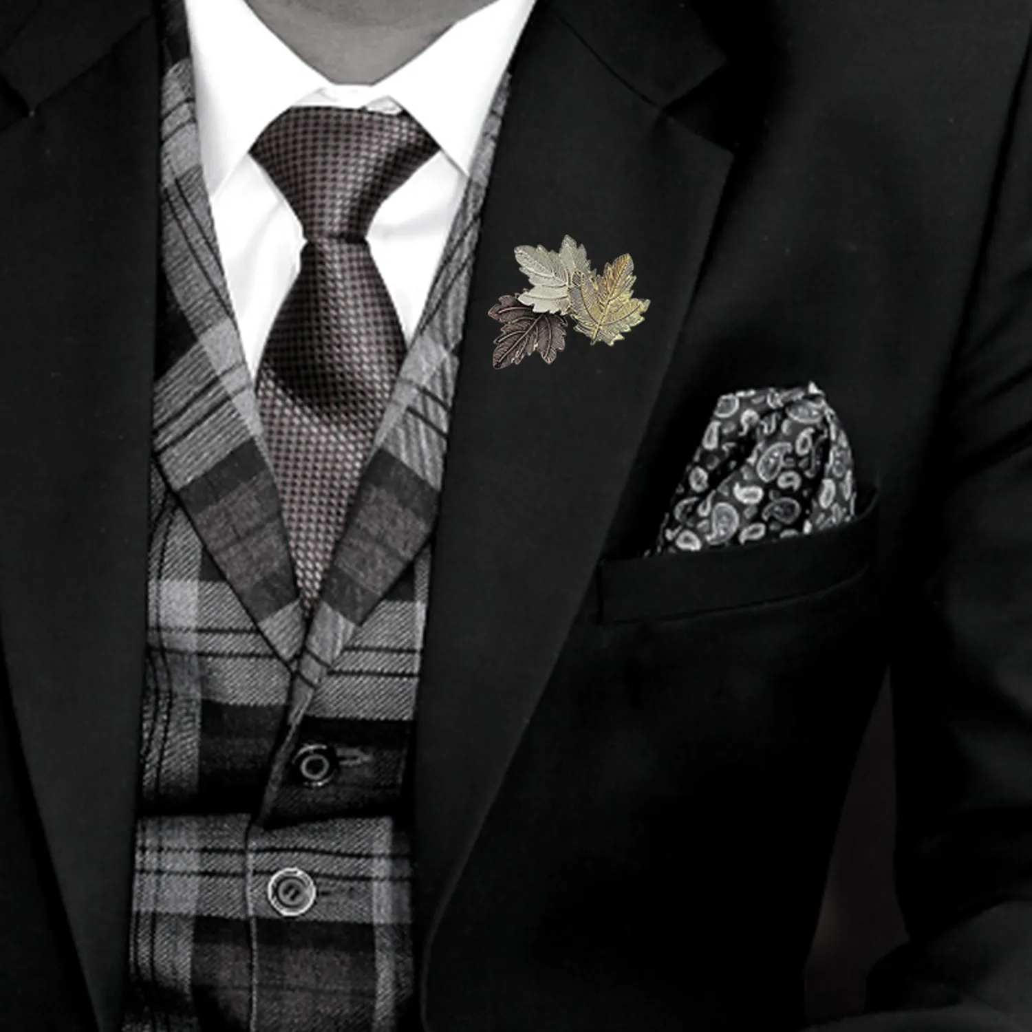 Mapel Leaf Unisex Brooch