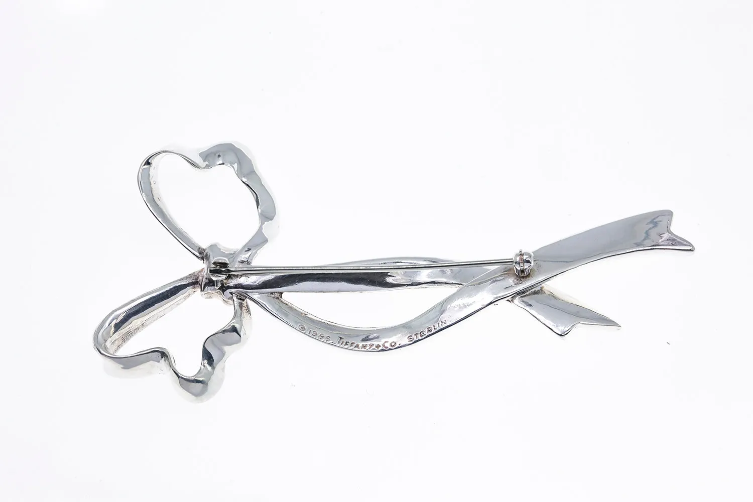 Tiffany & Co 1985 Sterling 925 Silver Ribbon Bow Brooch Pin